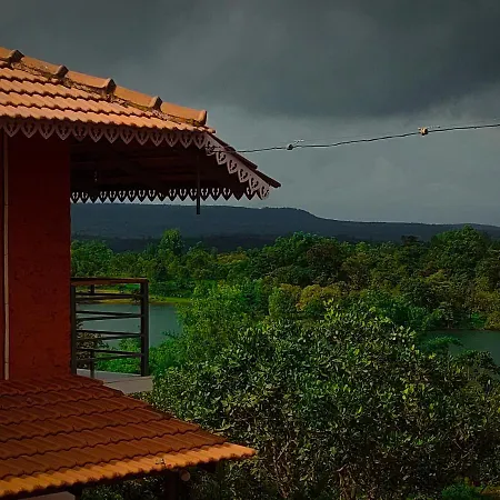 Chalobahills Farmstay Resort Ajra Exterior photo