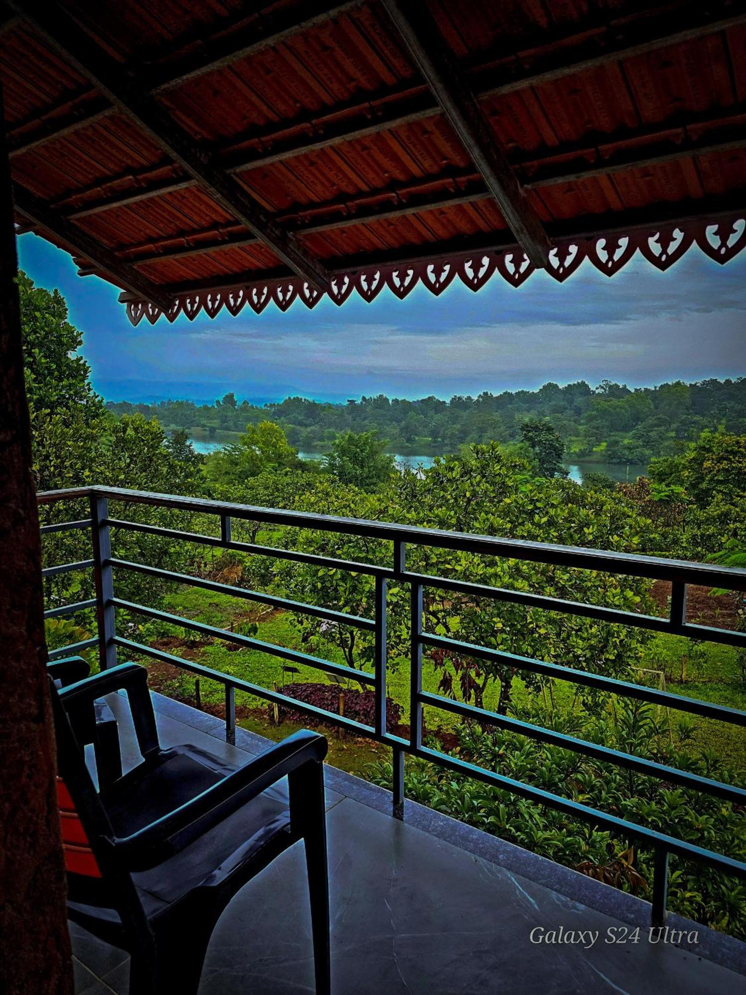 Chalobahills Farm stay *
